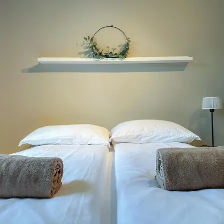 Apartment Luxury Facilities For Families L Near Attractions L Free Garage *